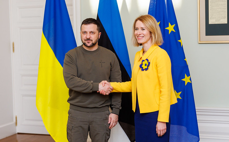 Estonian Prime Minister Kaja Kallas in a handshake with visiting Ukrainian President Volodymyr Zelenskyy. Photo Credit: Office of the Estonian Prime Minister